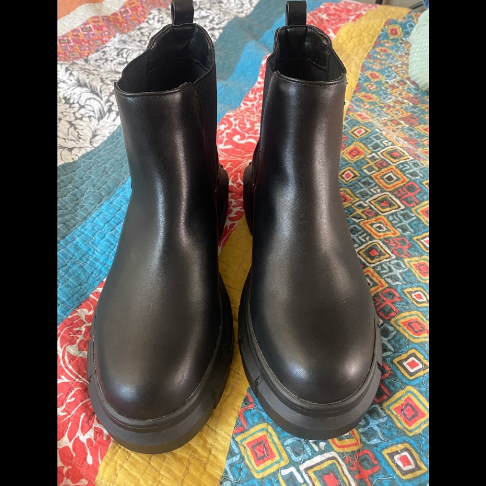 Ankle boots